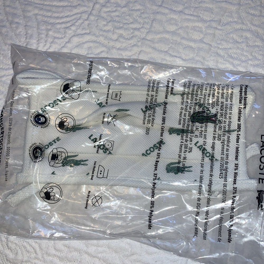 Lacoate face mask